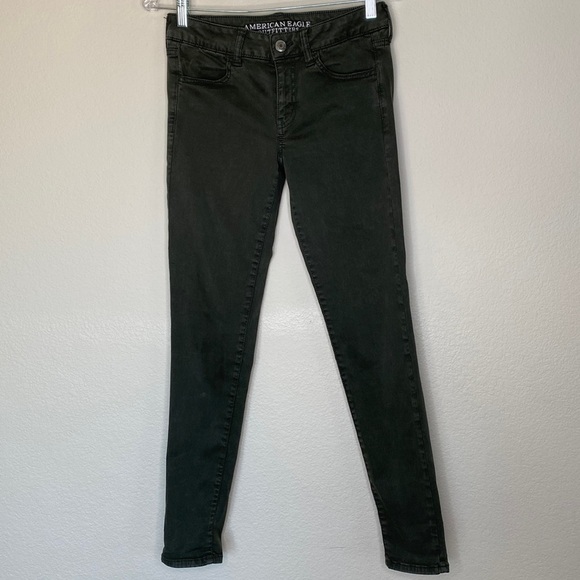 American Eagle Outfitters Pants - American Eagle super stretch skinny pants Sz 4 olive